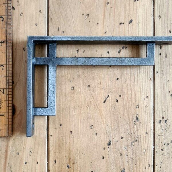 Shelf Bracket ART DECO MORRIS Cast Antique Iron 100mm x 150mm